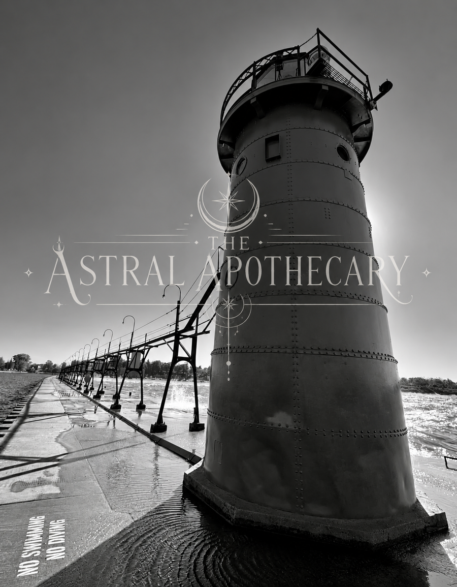 South Haven Lighthouse B&W